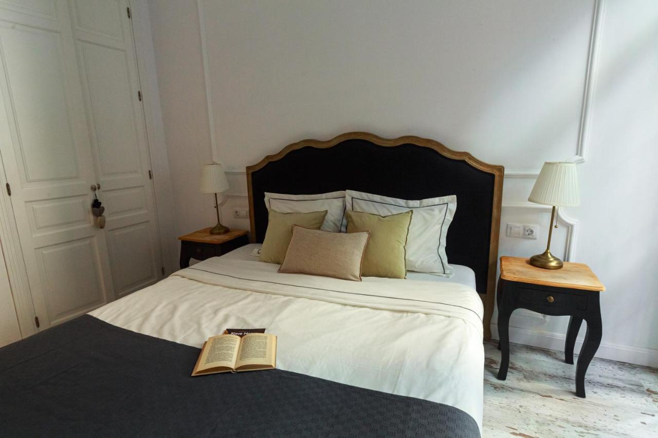 La Luna Suite In Old Town Of Малага Экстерьер фото